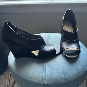 Franco Sarto, black open toe wedge
